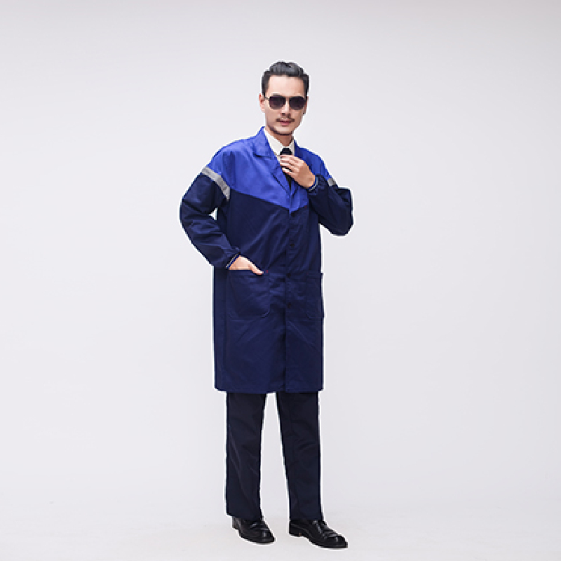 Trends and Insights on Apron Pricing in the Fashion Industry Today