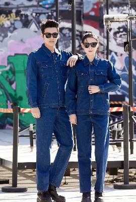 Durable Waterproof Jacket Perfect for Windy Outdoor Adventures and Activities