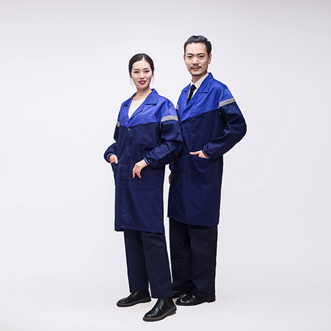 Bequeme Jacke für das Training im Freien bei jedem Wetter