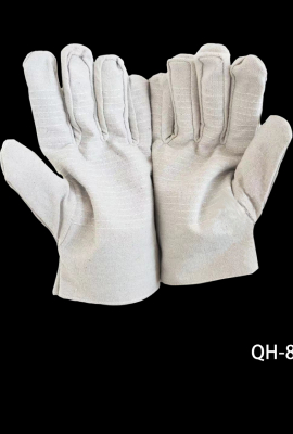 Uniforms Worn by Culinary Professionals in the Kitchen