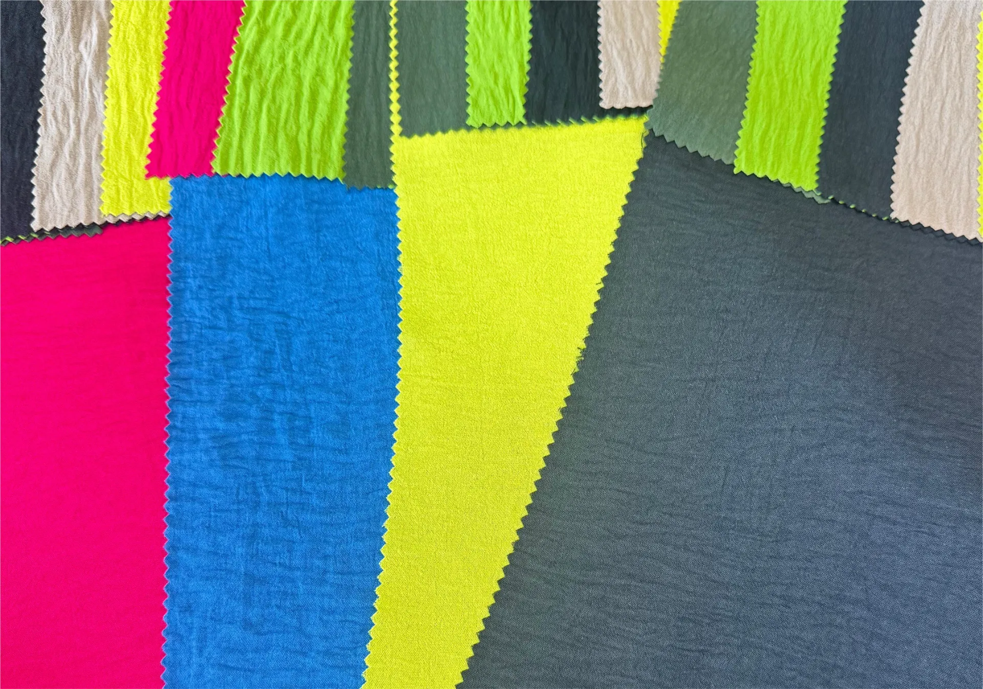 Plain Dyed woven 100 Polyester fabric CEY fabric Big flora print for woman garment cey crepe fabric