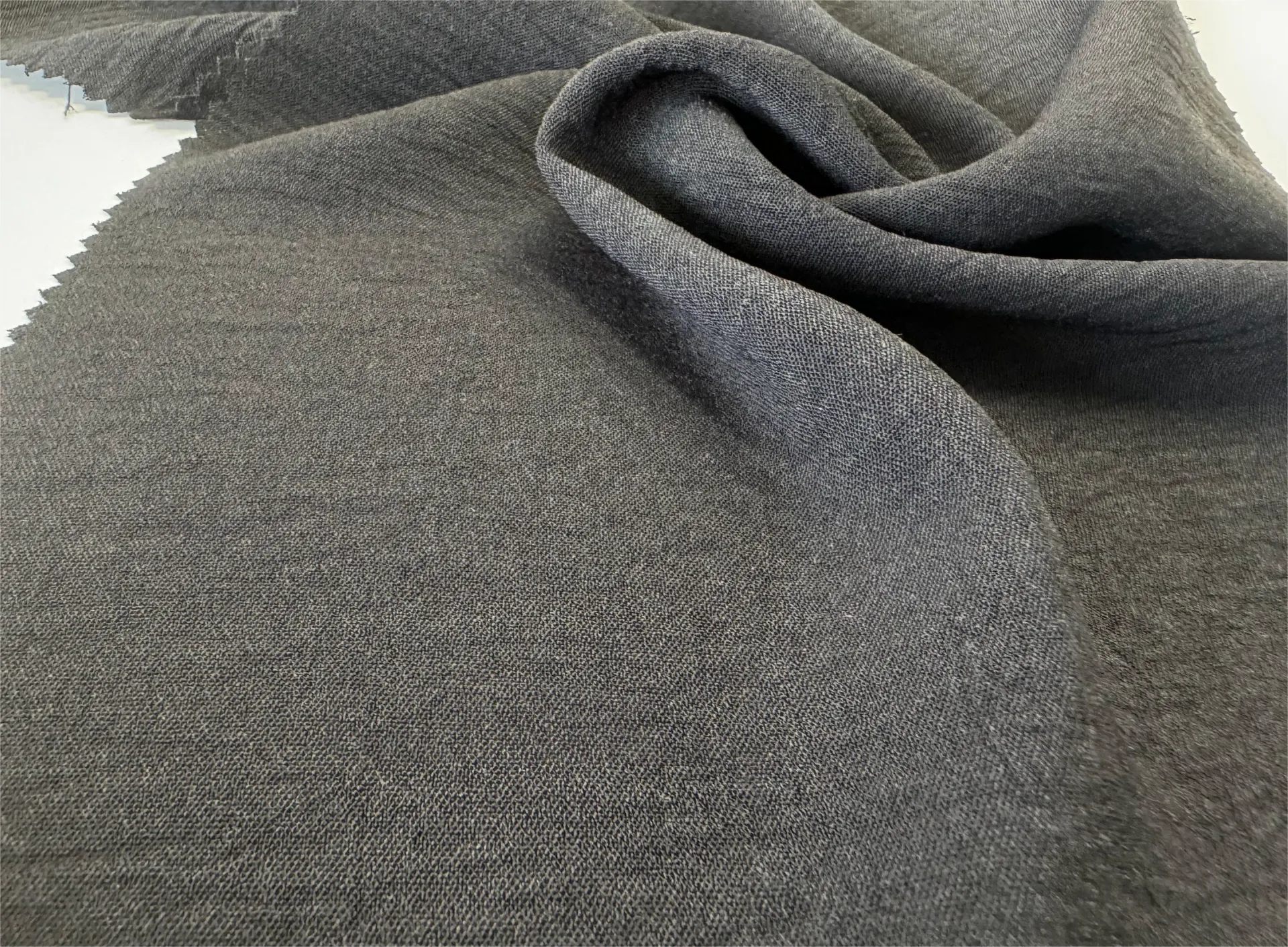 Nefes verilebilir poliester