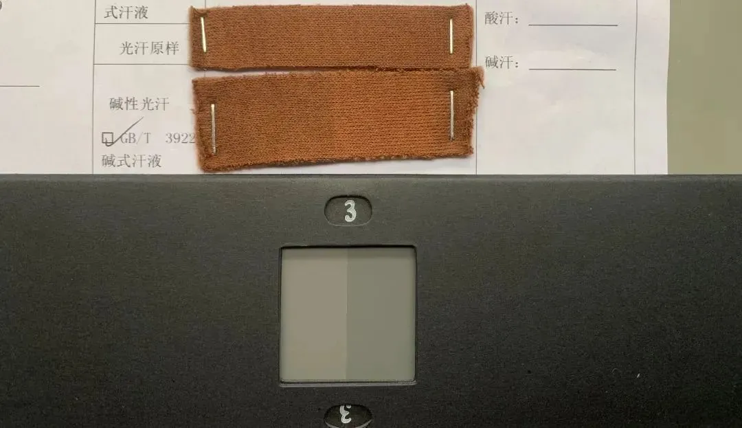 Durable fabric wax for heavy-duty use, designed for maximum strength and longevity.