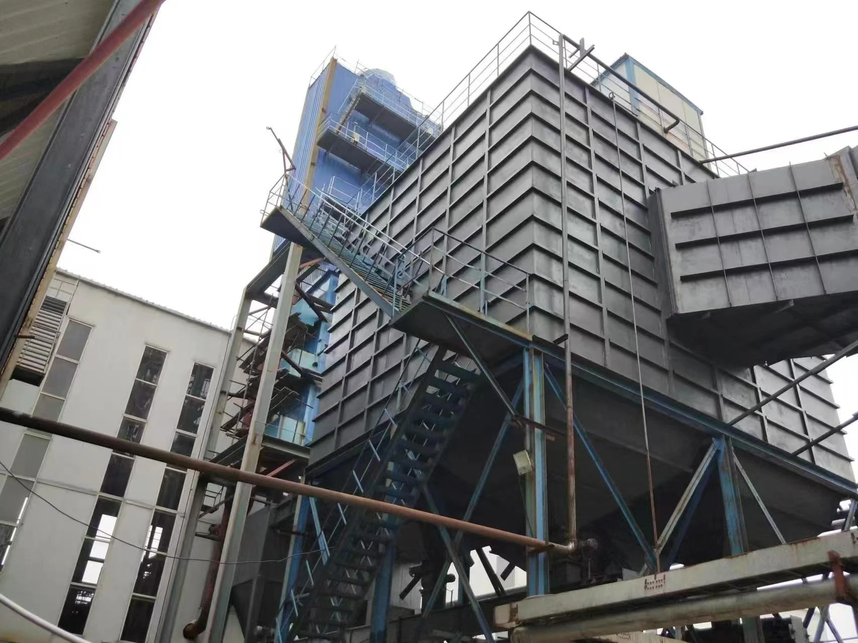 Optimal Operating Temperature for Hot Water Boilers and Its Efficiency Implications