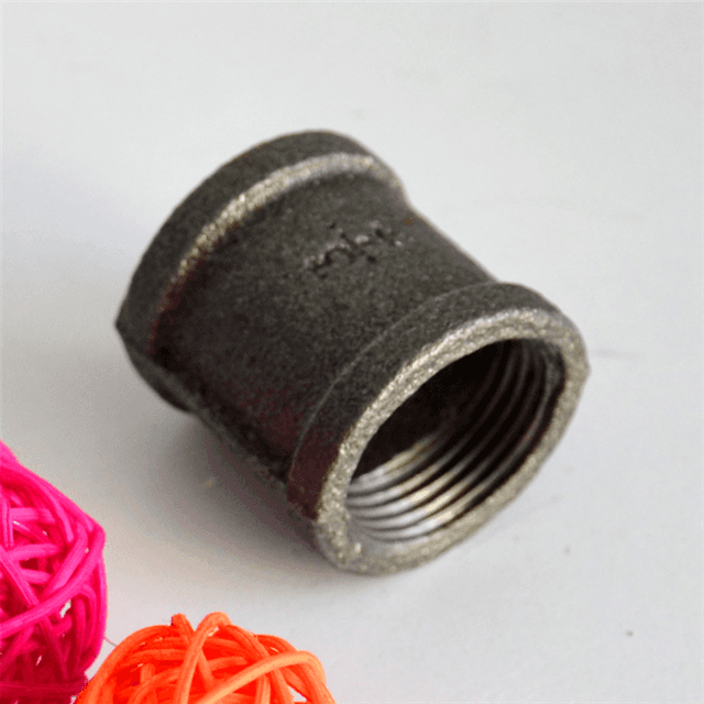 Wholesale Metal Pipe Fittings Including Elbows, Tees, and Floor Flanges for Industrial Use