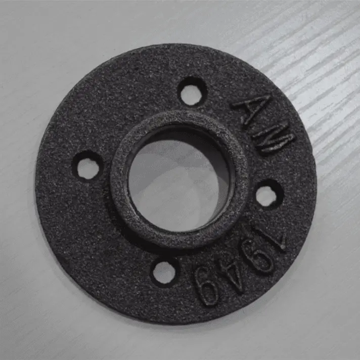 Black Pipe Fitting, hardware accessories Shelves fitting 1/2 inch four -hole Malleable Thread Iron Floor Flange