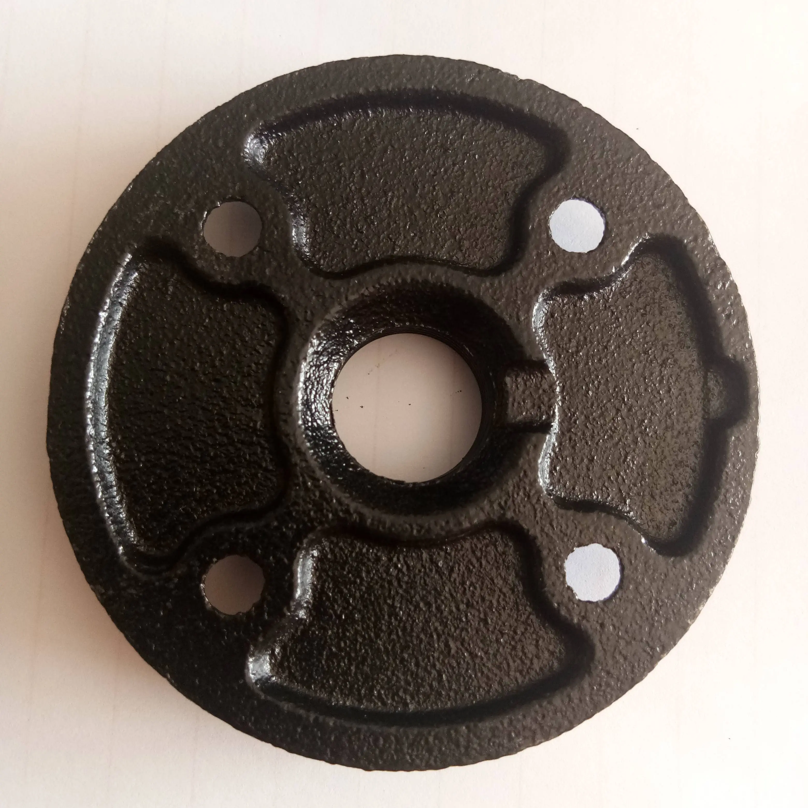 Trade assurance Black Malleable Iron Thread Flange Iron Pipe Fitting Floor Flange 1/2 floor flange