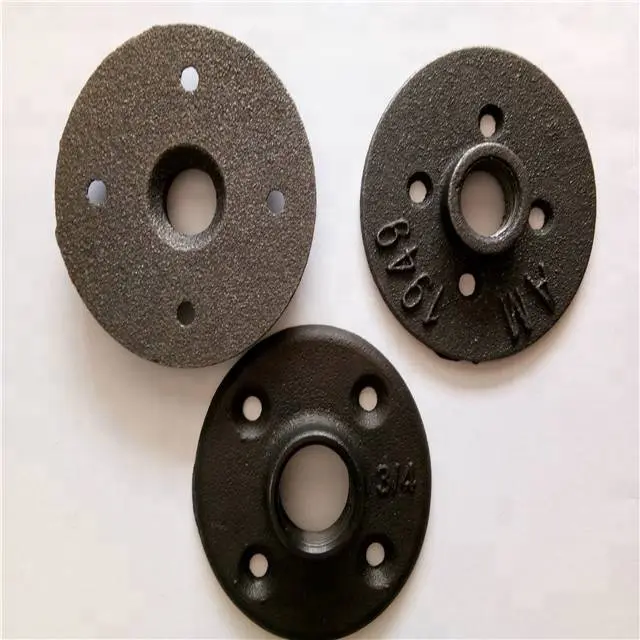 DIY metal pipe fence with metal pipe fitting