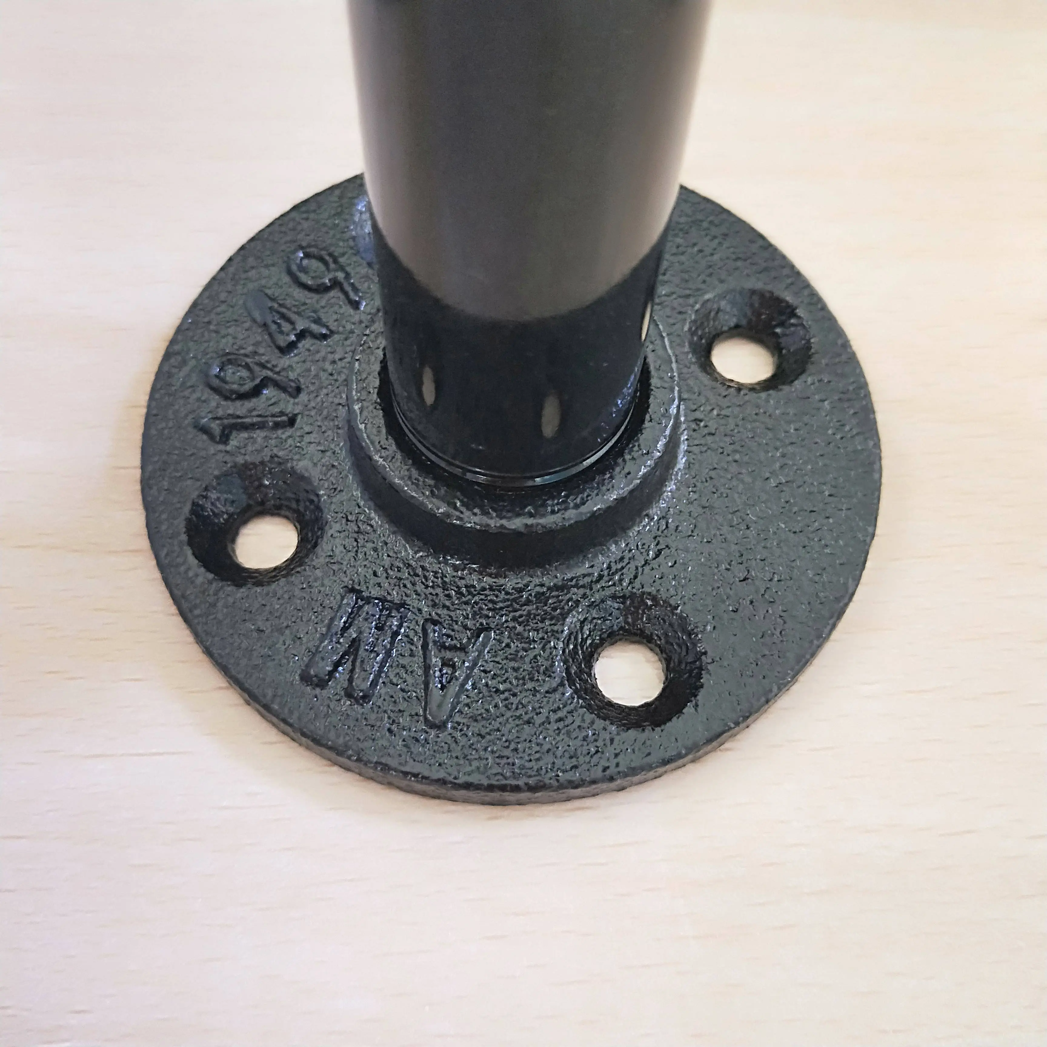 iron black cross for pipe furniture manufacturer