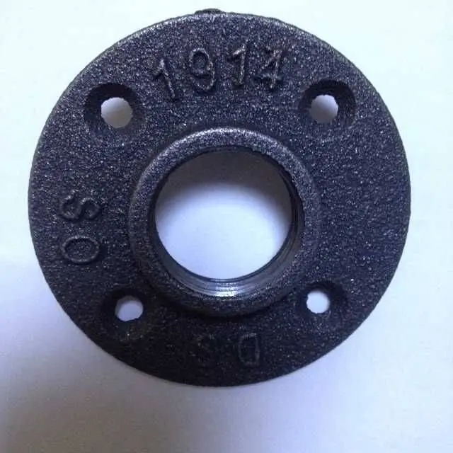 Customized black floor flange malleable iron threaded pipe fitting 1/2 and 3/4 inch