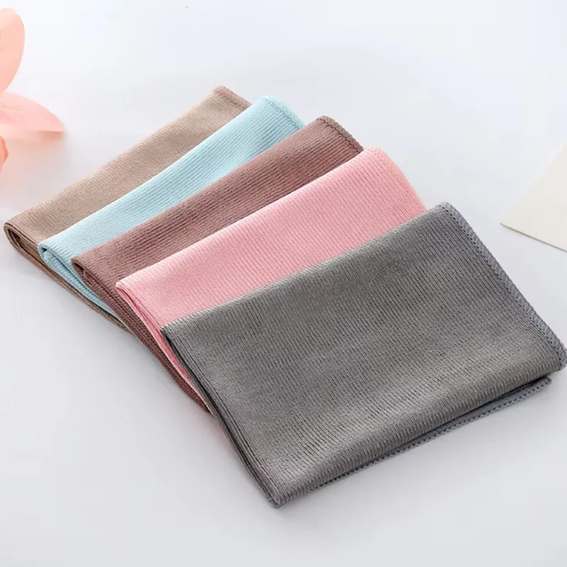 Smooth disposable napkin buffing towel