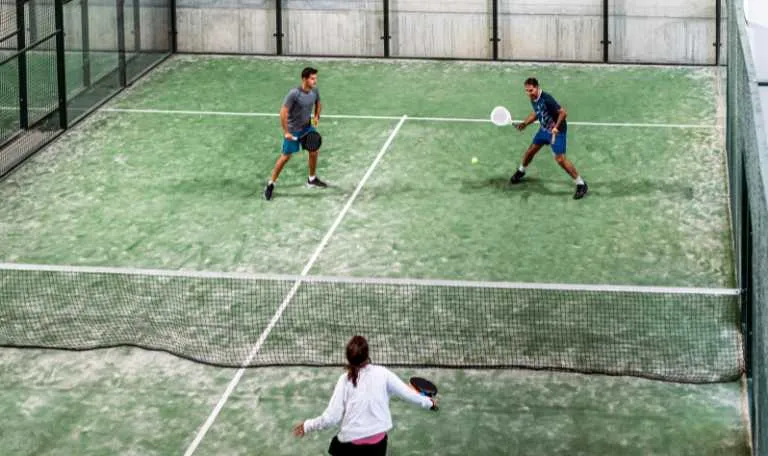 Exploring the Design and Benefits of a Popular Backyard Squash Court Setup for Enthusiasts