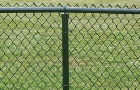 What are the Advantages of Chain Link Fences Compared to Fences Made of Other Materials