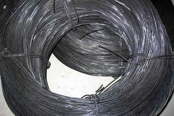 Effective Strategies for Installing Durable Barbed Wire Fences on Your Farm Property Effective Strategies for Installing Durable Barbed Wire Fences on Your Farm Property