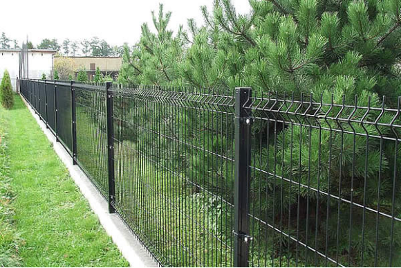 Essential Guidelines for Installing Temporary Fencing Around Above Ground Pools for Safety and Security