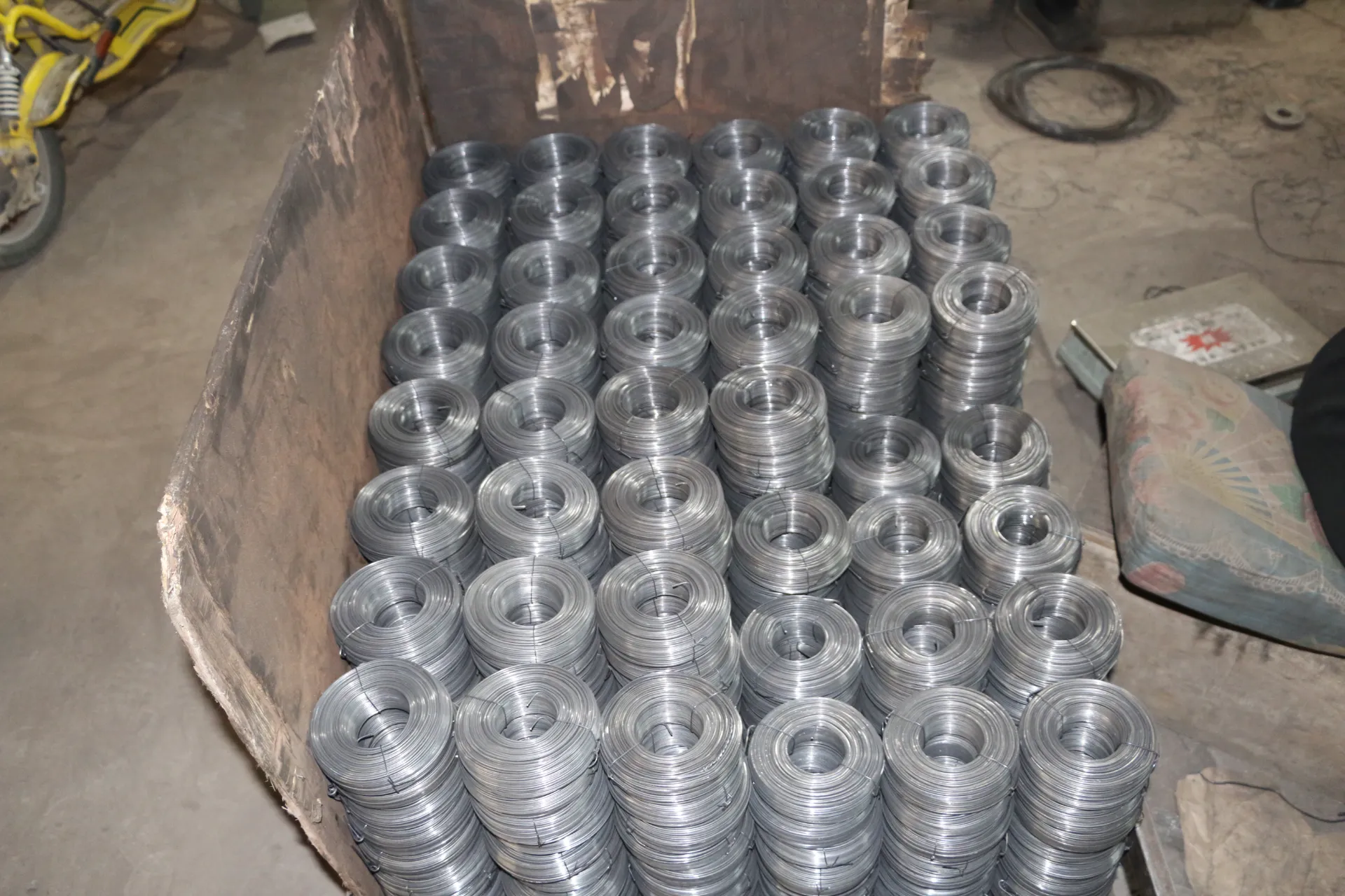 Experience the Superior Quality of Iron Wire