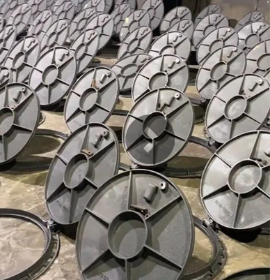 Hàng rào gỗ ngang đơn giản và bền đẹp cho không gian sống của bạn