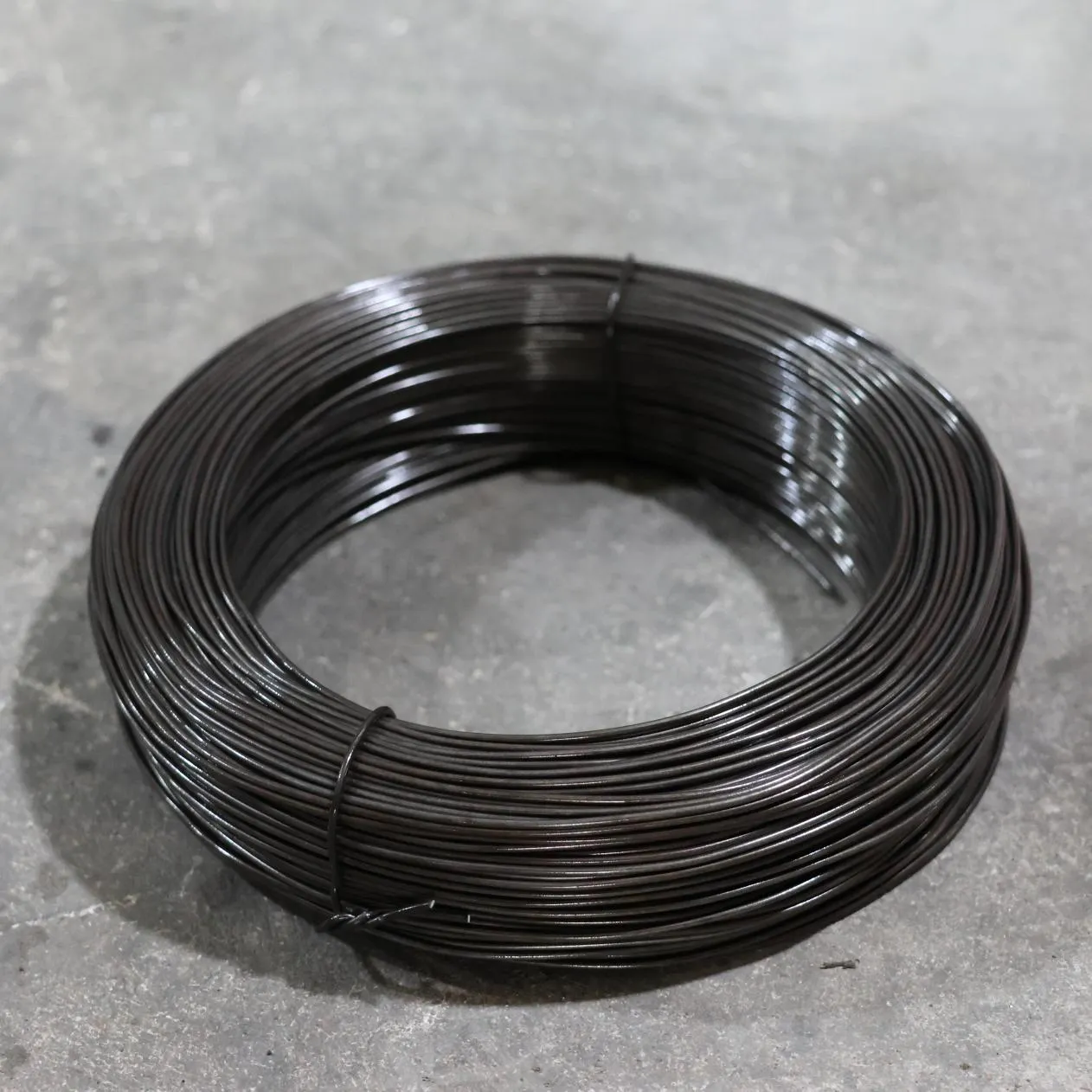 Black Annealed Wire in Daily Use: Perfect for DIY Tying and Gardening