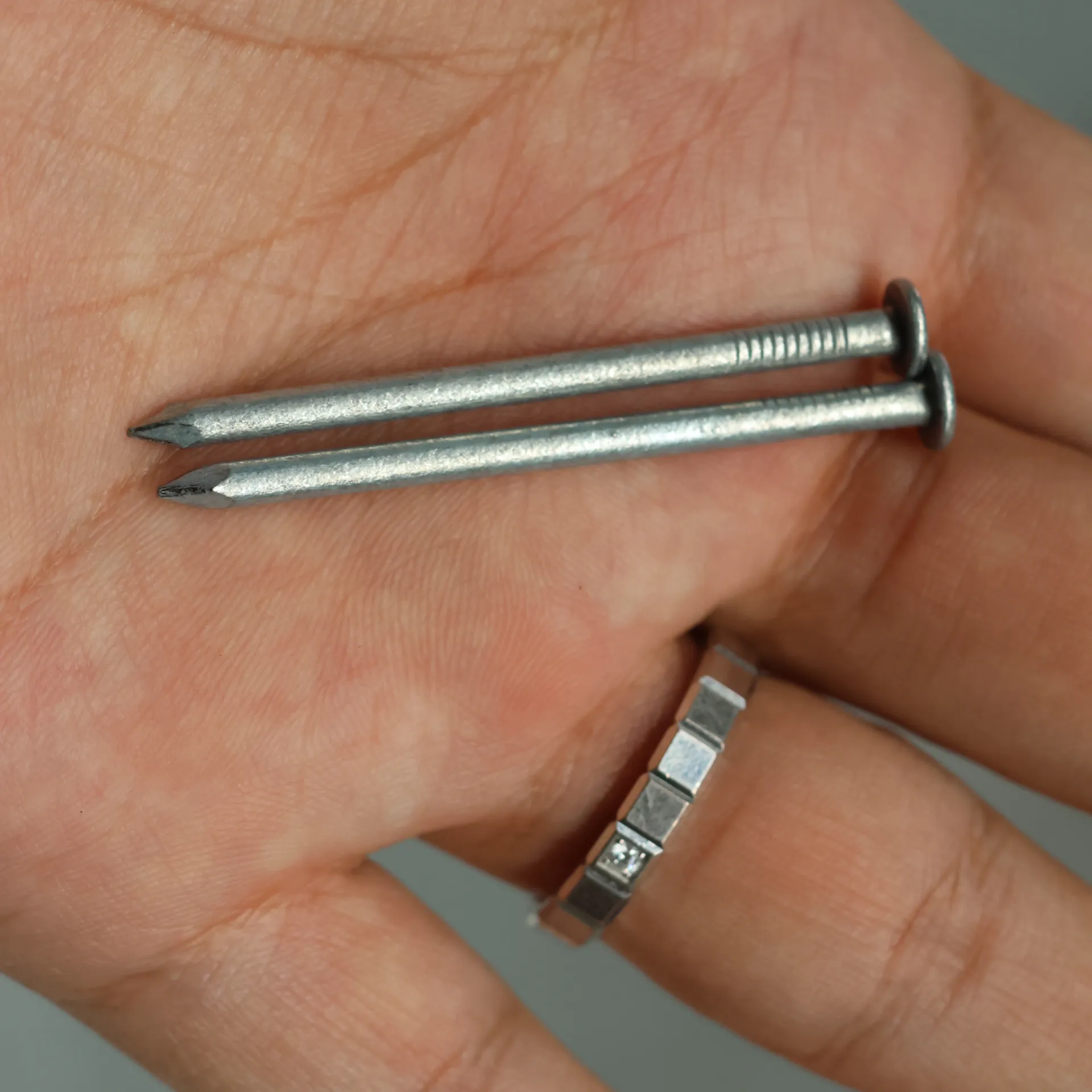 How Iron Nail Wire Enhances Nail Strength and Installation Efficiency