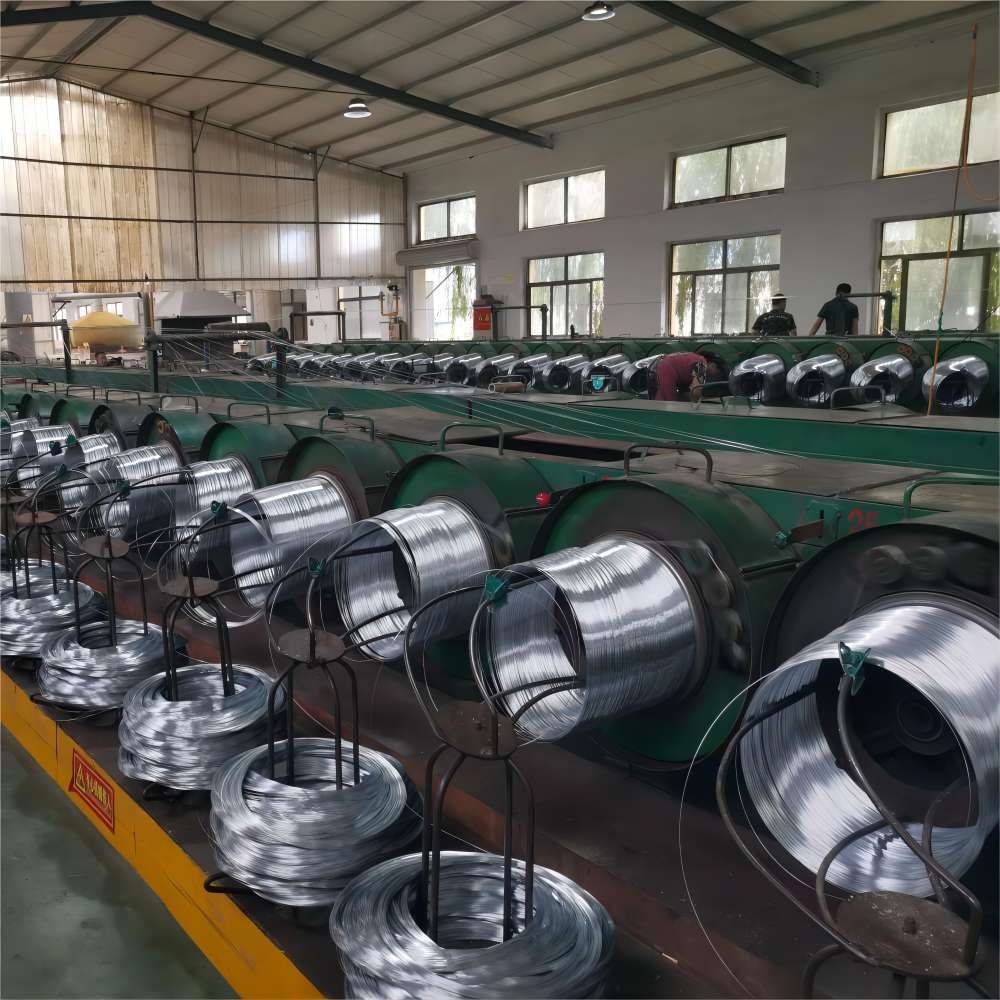 Different Varieties of Iron Mesh for Construction and Industrial Applications