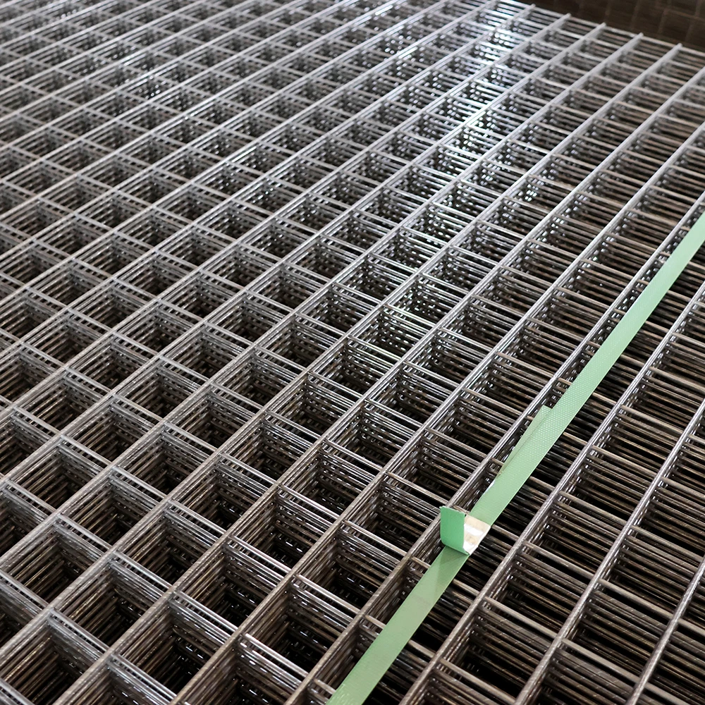 What is the Difference Between Welded Mesh Panel and Woven Mesh