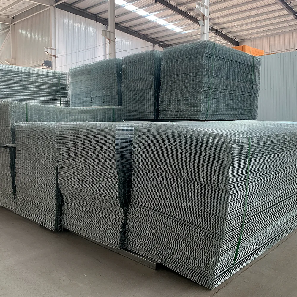 What is the Difference Between Welded Mesh Panel and Woven Mesh