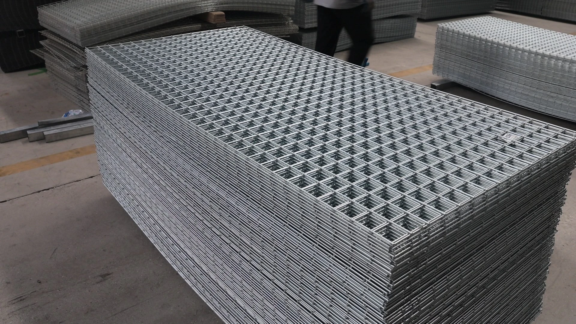Weather Resistance of Welded Wire Sheets and Panels