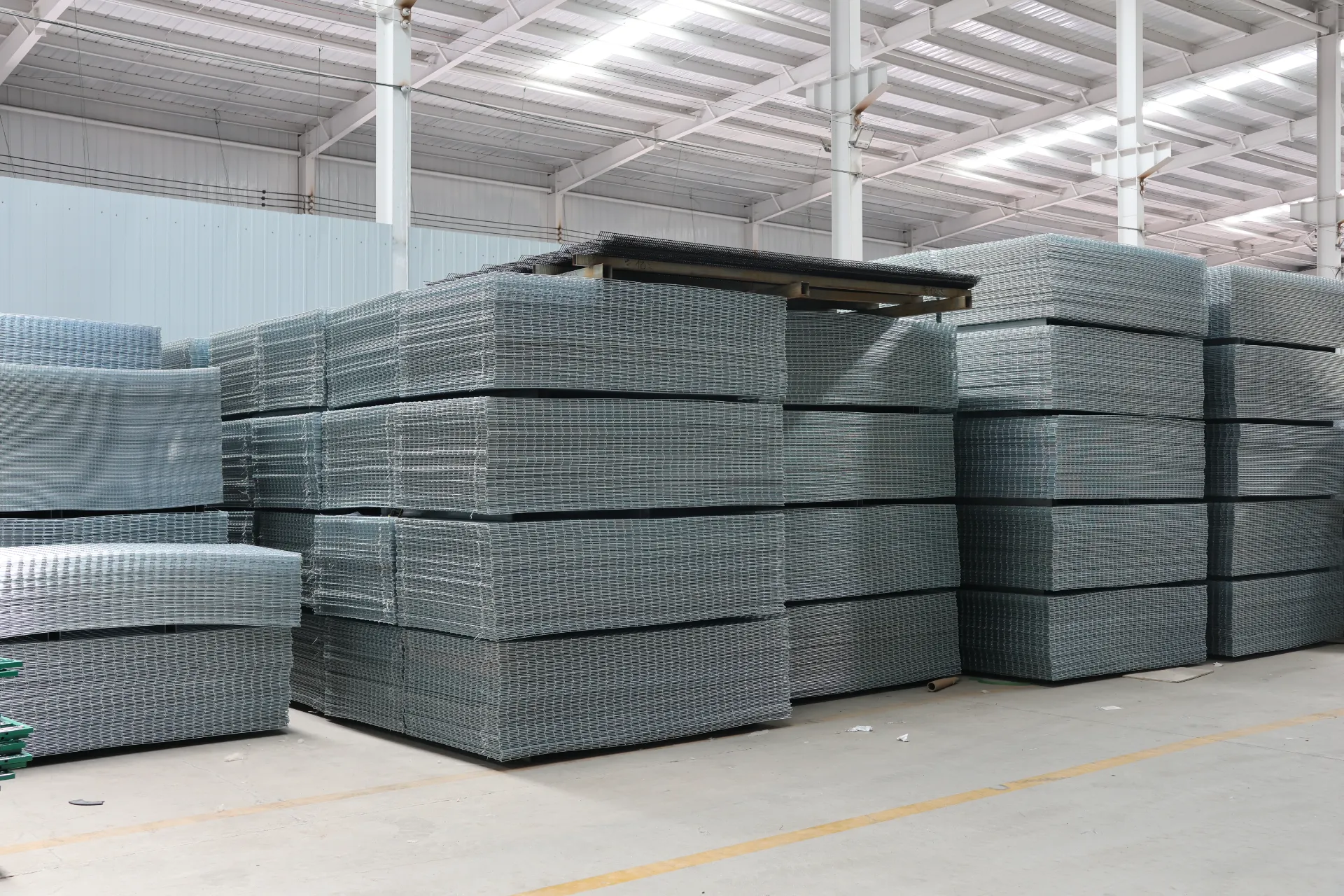 Weather Resistance of Welded Wire Sheets and Panels
