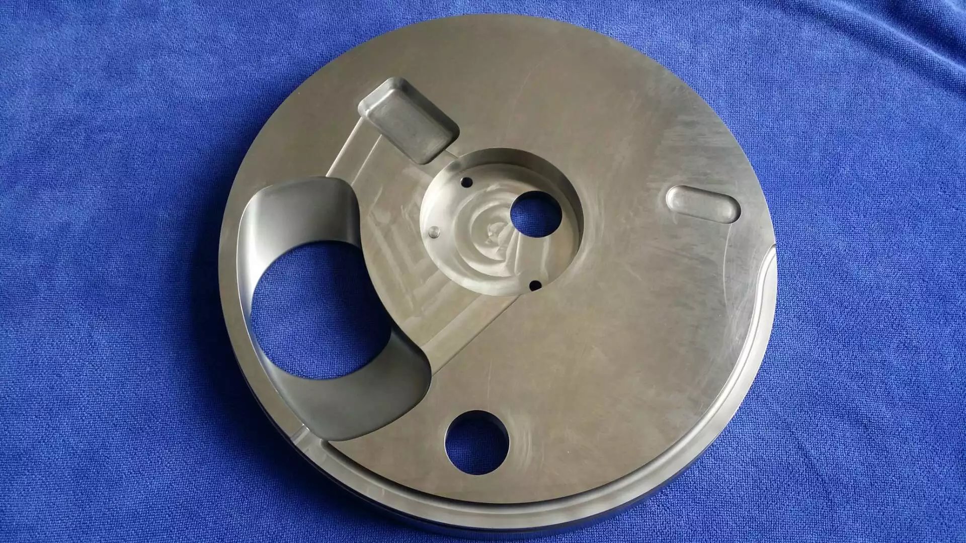 Pricing Guide for Sausage Processing Equipment in Smokehouses