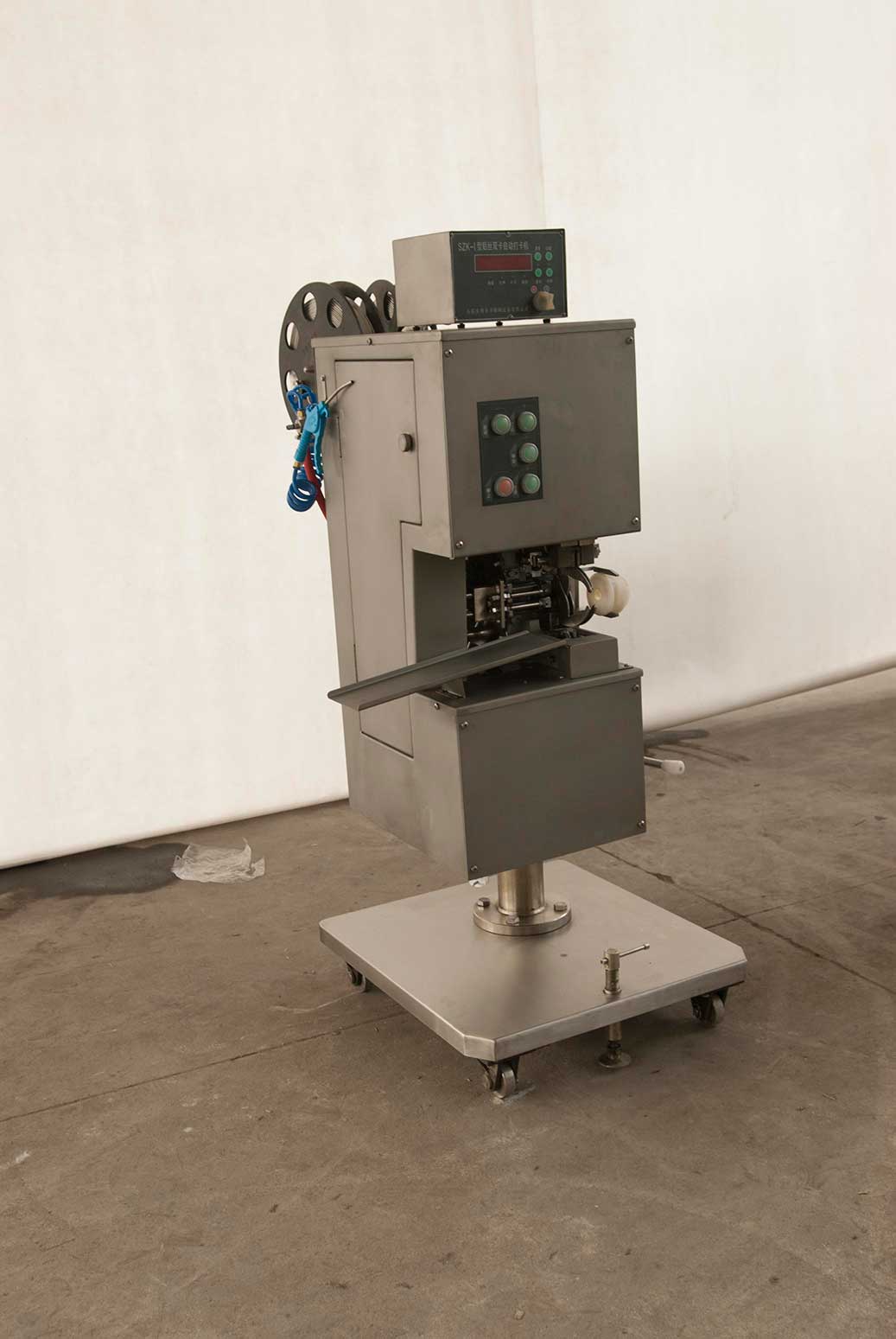 Pneumatic Clipping Machine-Shijiazhuang Bossin Machinery|Efficient Sausage Clipping&amp;Compact Meat Processing