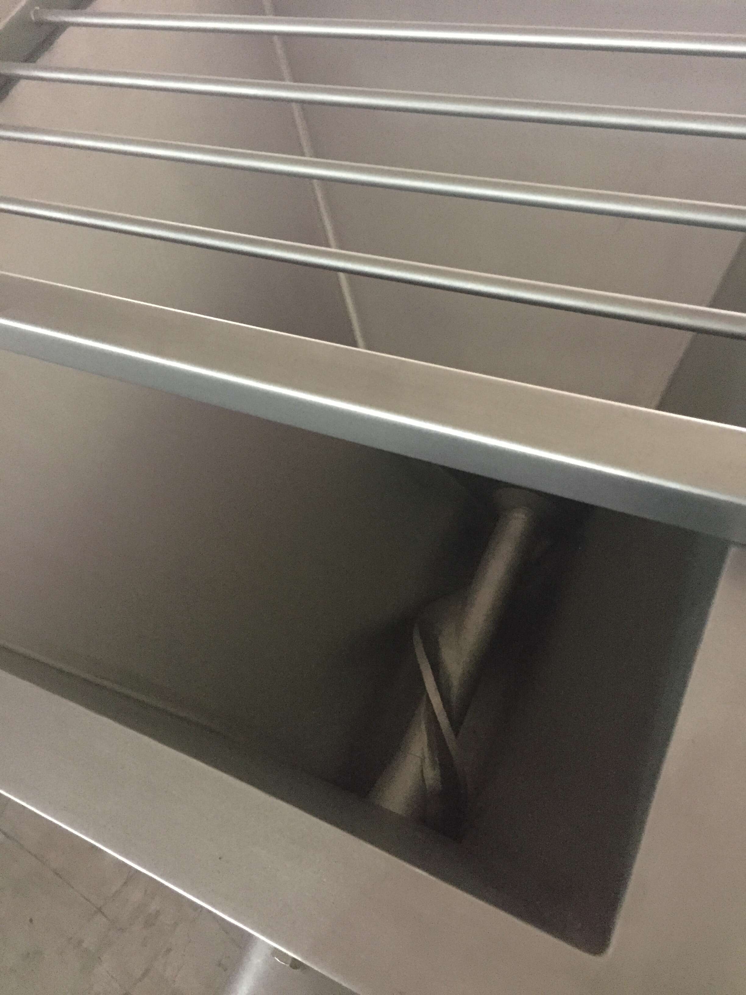 Bán buôn xúc xích nhanh chóng nhồi Bán buôn xúc xích nhanh chóng nhồi