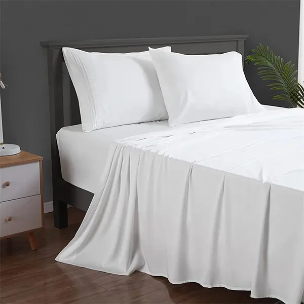 Aesthetic and Durable Round PVC Table Cloth for Stylish Dining Experiences and Easy Clean-Up