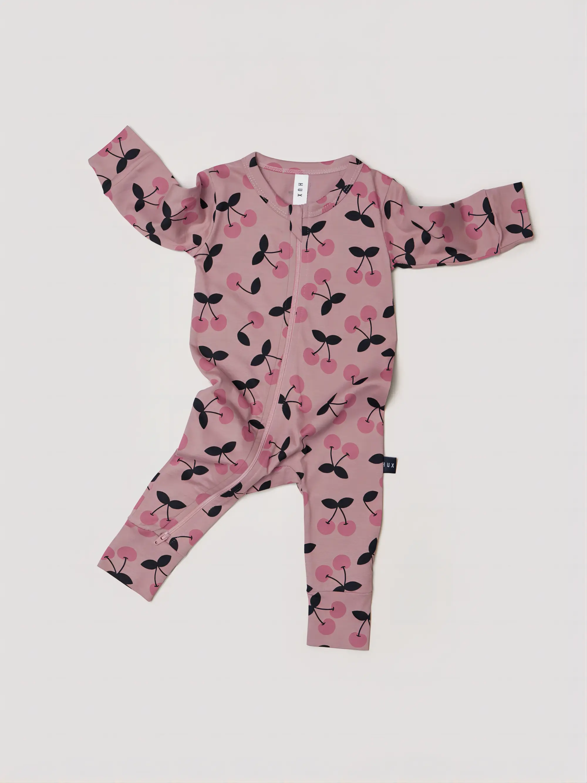 Cozy Jersey Cotton Quilted Blanket with Beautiful Overall Print for Stylish Nursery Decor