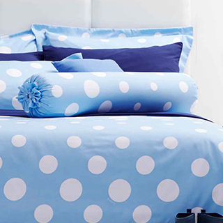 summer kids clothing rental service for a stylish and affordable wardrobe