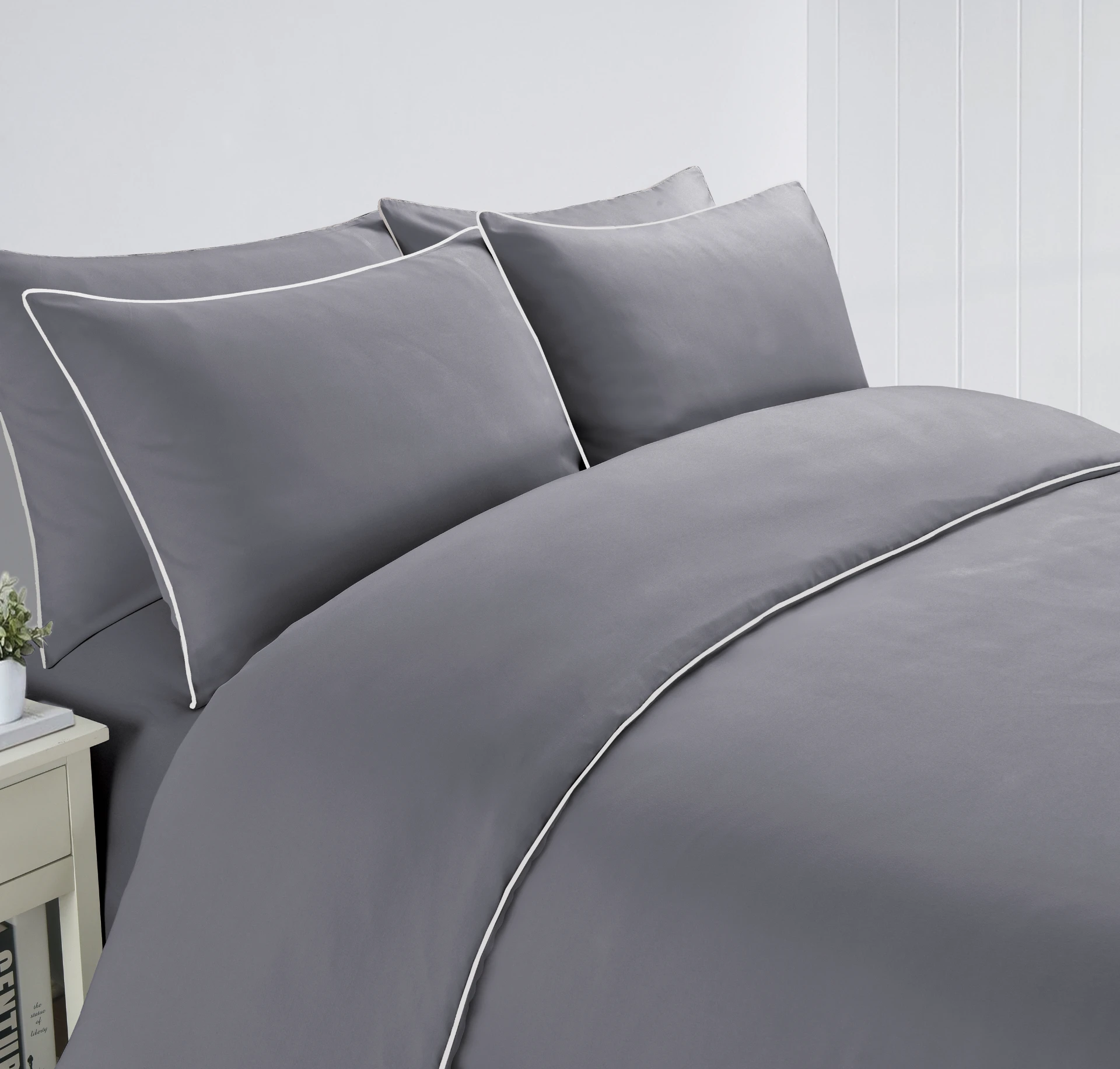 Luxurious 100% Polyester Piped Edge Duvet Cover Set Bedding Set