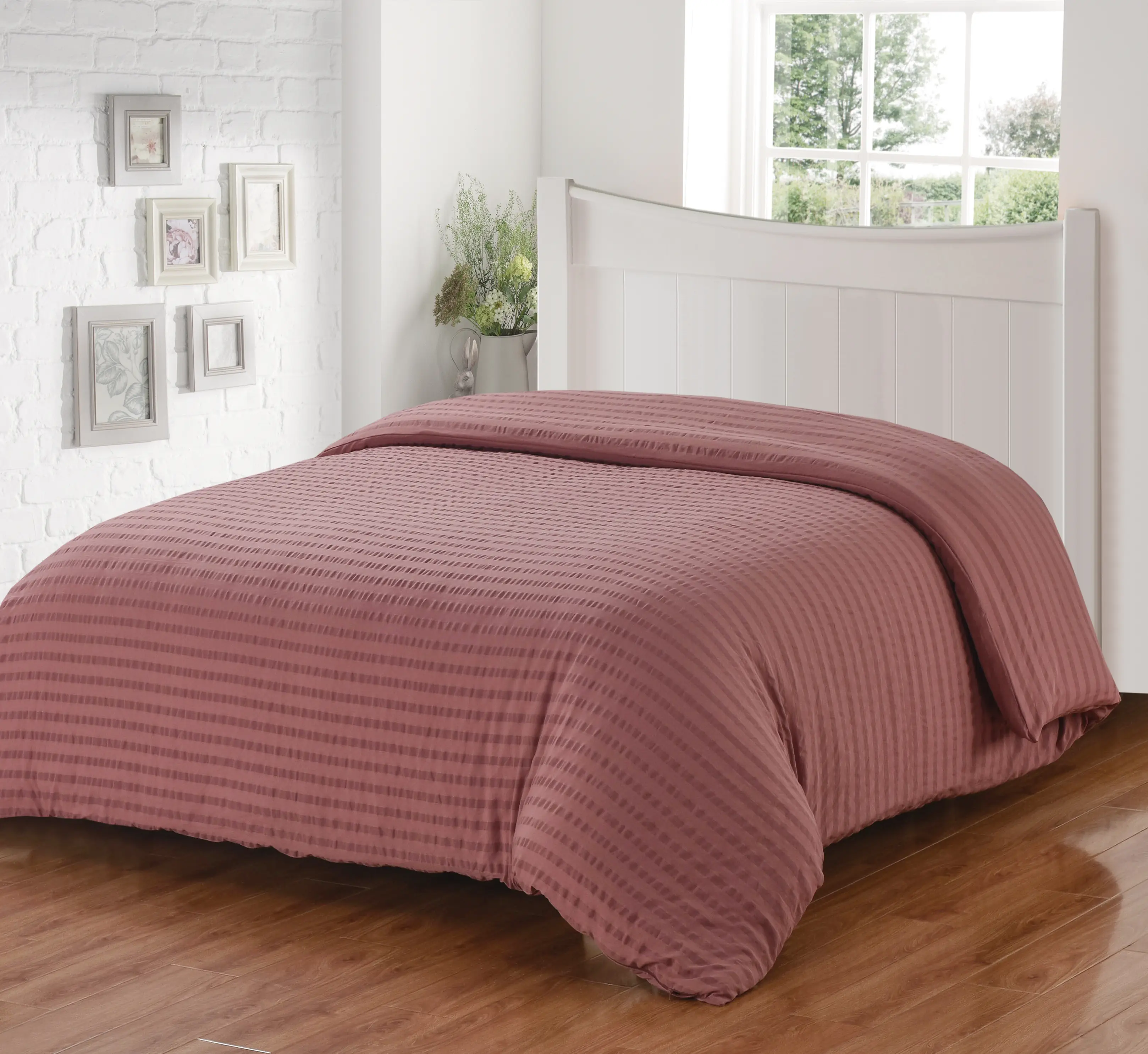 Soft & Breathable Seersucker Sheets for Cozy Nights