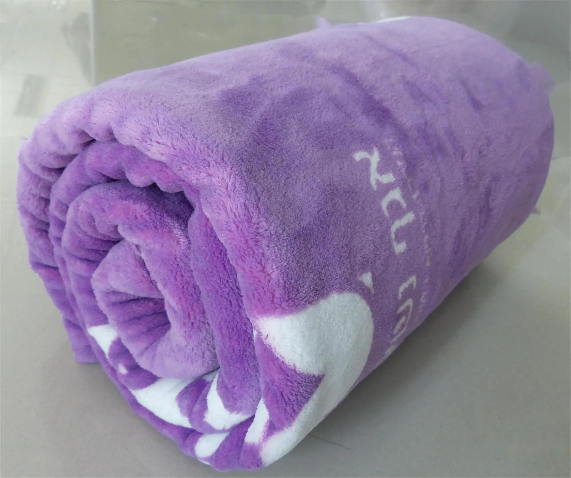 Soft Anti Pilling Blanket - Flame Proof & Durable Comfort