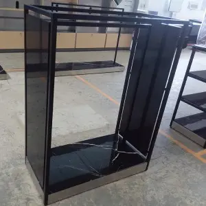 Exploring the Characteristics and Benefits of a Narrow Shelf Design