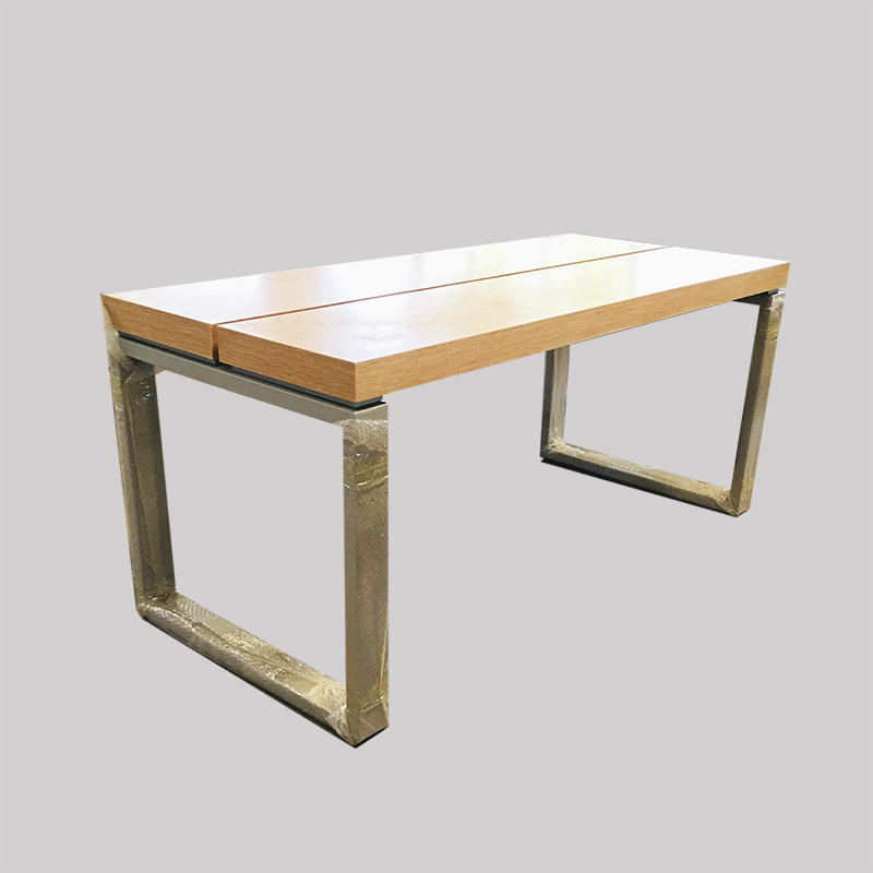 Changhong Customized 2m Metal Farm Wooden Display Stands for Phones