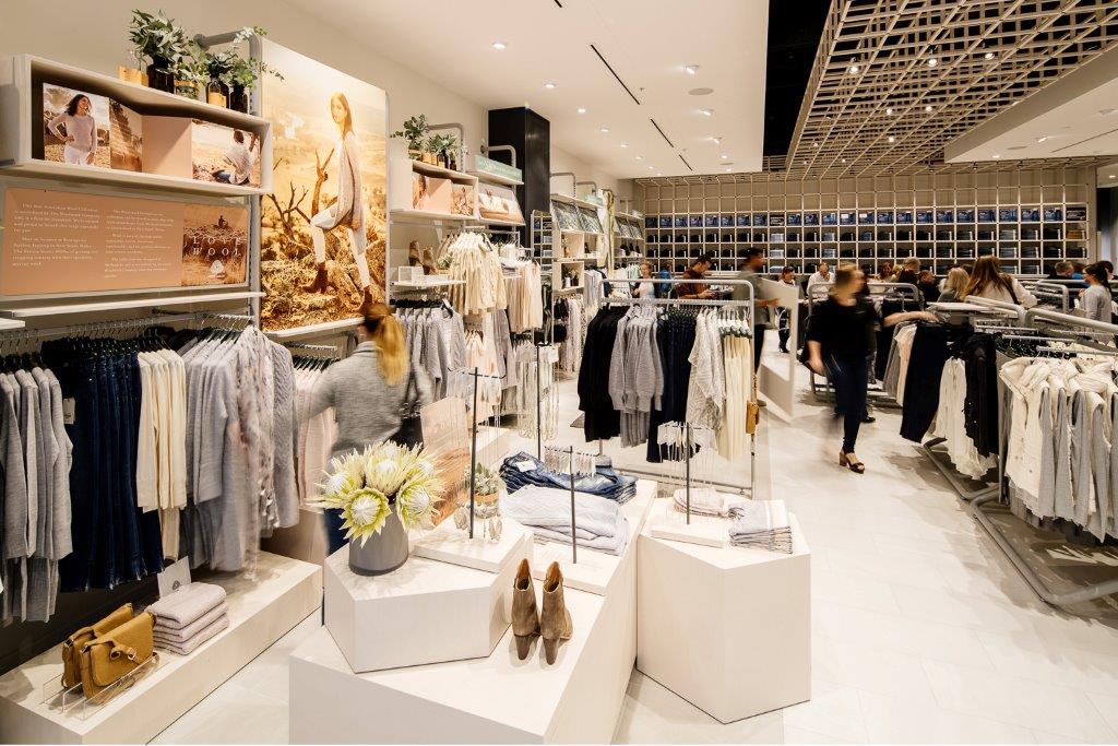 CHANGHONG One-Stop Fashion & Casual Wear Shop Display Rack Design