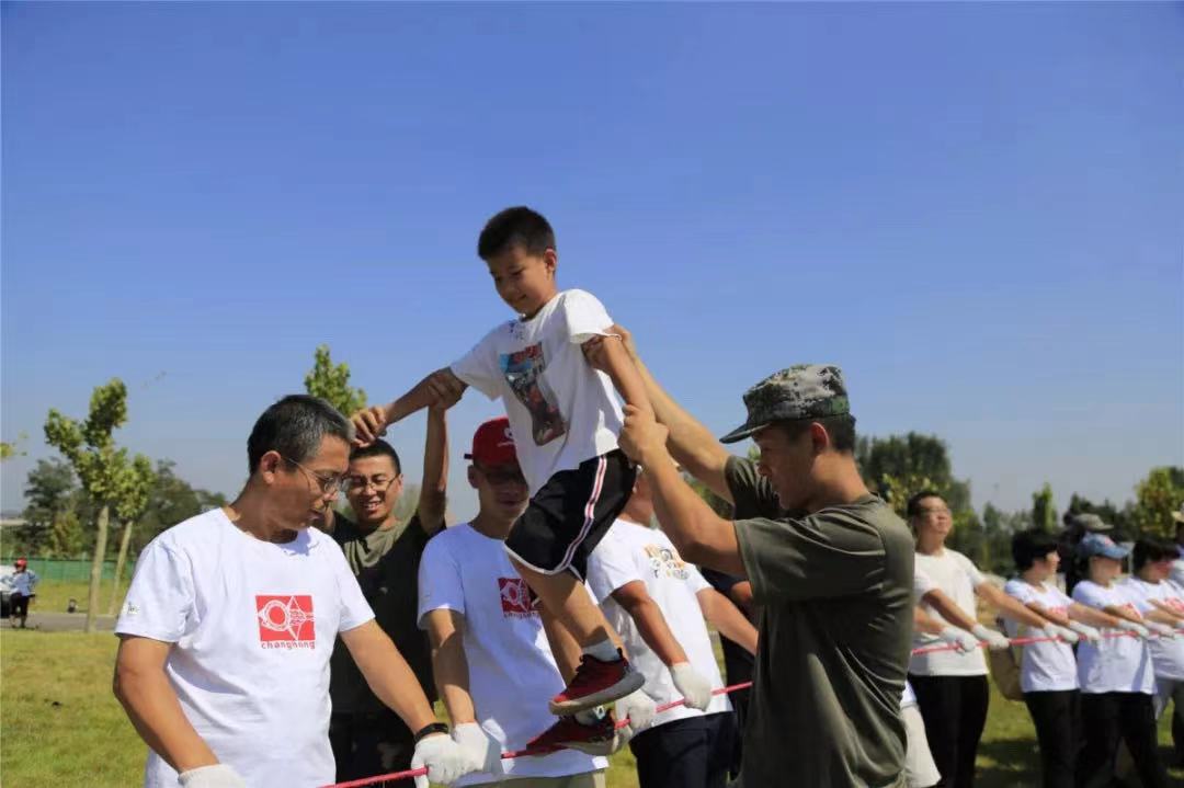 Changhong boutique clear with lid acrylic multilayer stackable cosmetic organizer drawers for bedroom retail store