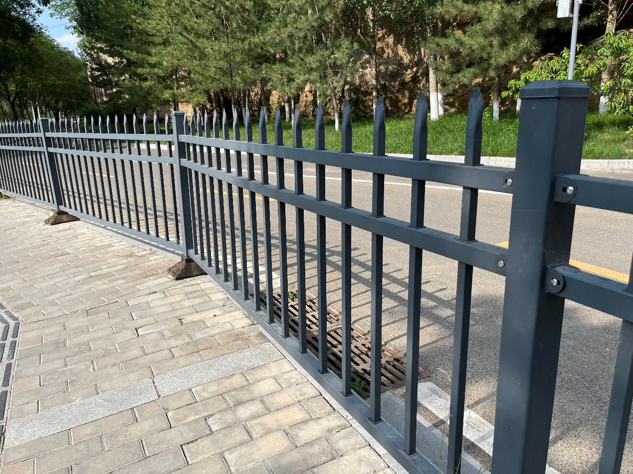 New decorative fence panels: Enhance outdoor beauty and safety
