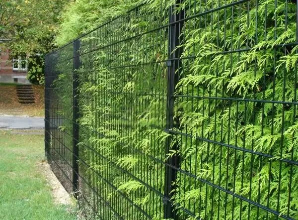 Wholesale to Custom: Scalable Fence Panel Solutions for Any Project