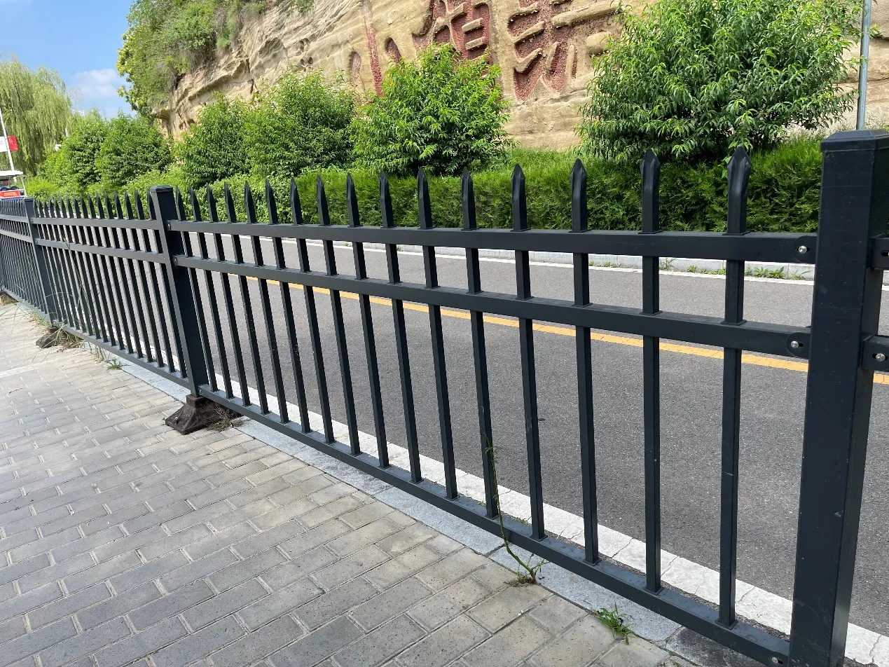 New decorative fence panels: Enhance outdoor beauty and safety