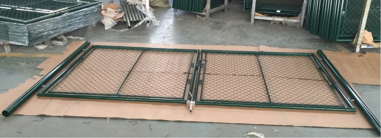 Precision Engineering: Types of Metal Fence Panels for Modern Architecture