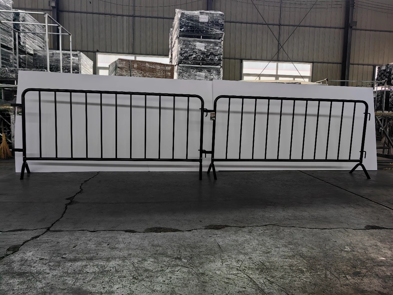 The Growing Popularity of Temporary Panel Fences