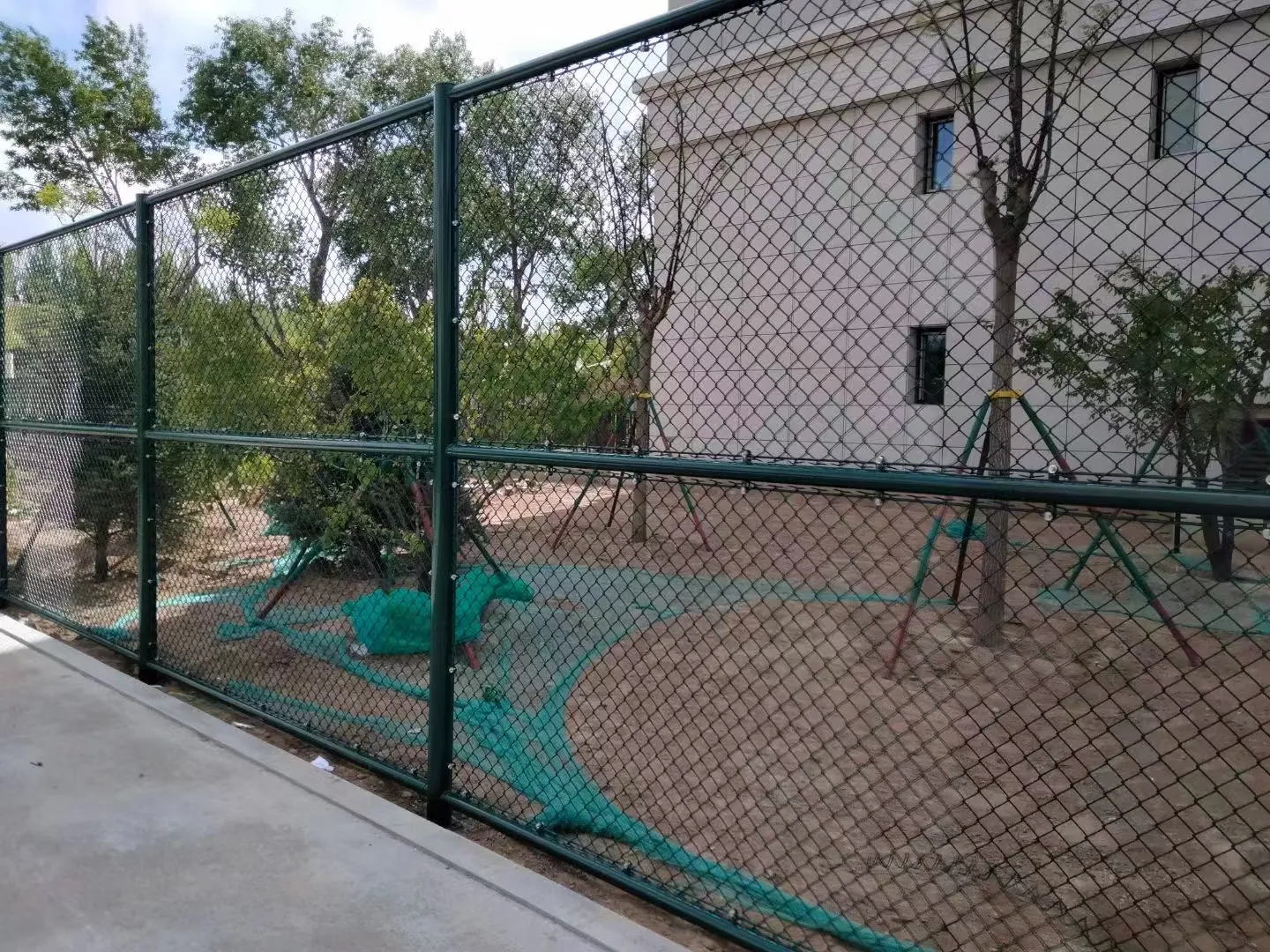 Essential Tools for Effective Farm Fencing Solutions and Maintenance Techniques