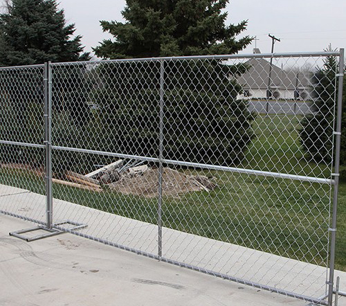 Creative Ideas for DIY Short Tomato Cages Perfect for Small Gardens and Container Planting