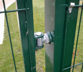 Essential Guide to Choosing the Right Chain Link Fence for Your Needs