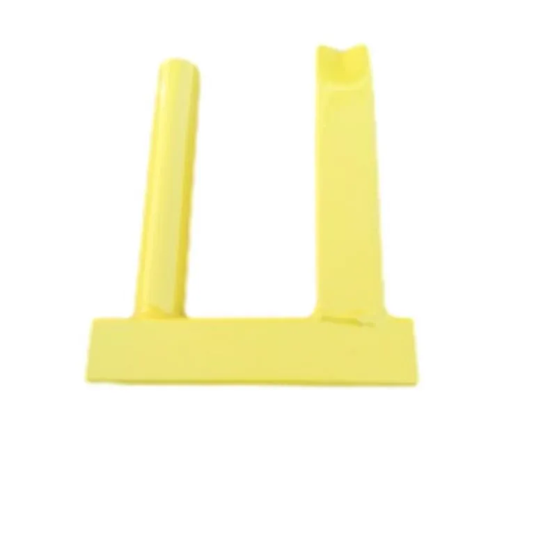 Building a Pallet Fence Using T Posts for a Stylish Outdoor Barrier